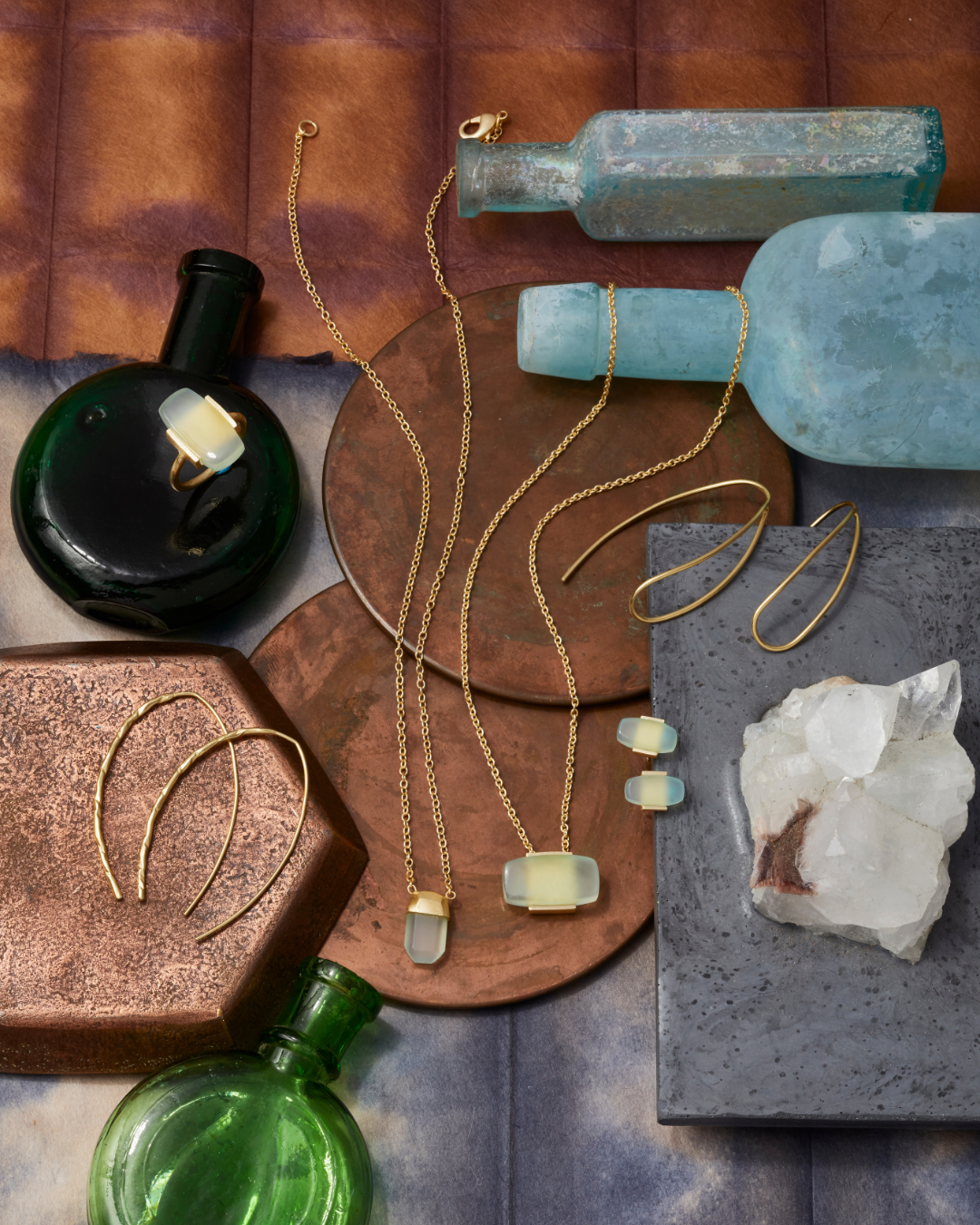 Nain Pendant Necklace Chalcedony