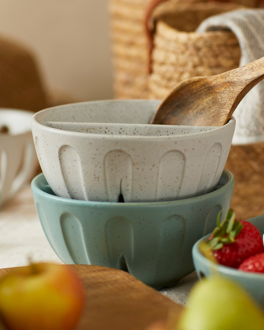 Aptos Divided Colander Round Turquoise