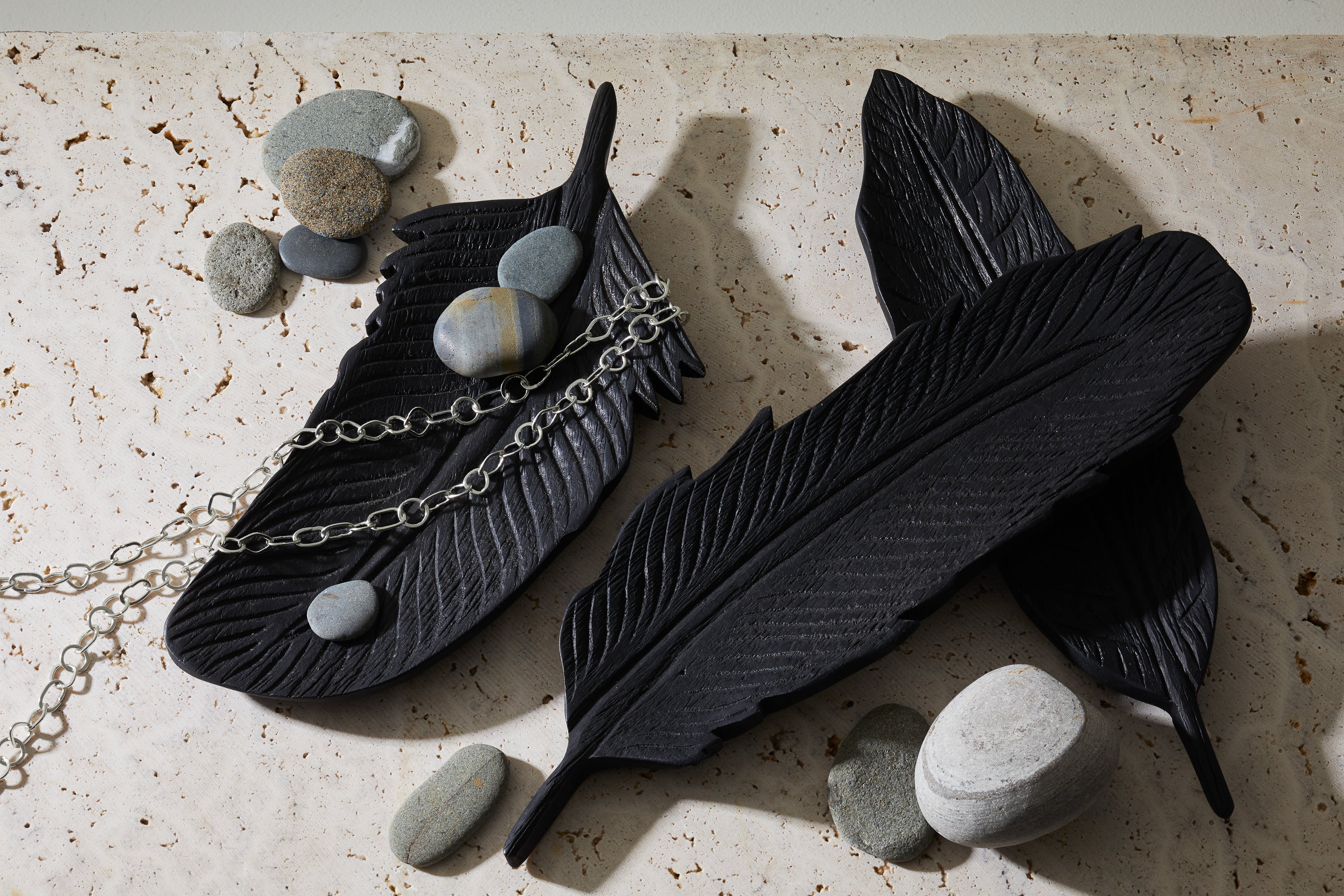 Noir Feather Set of 3