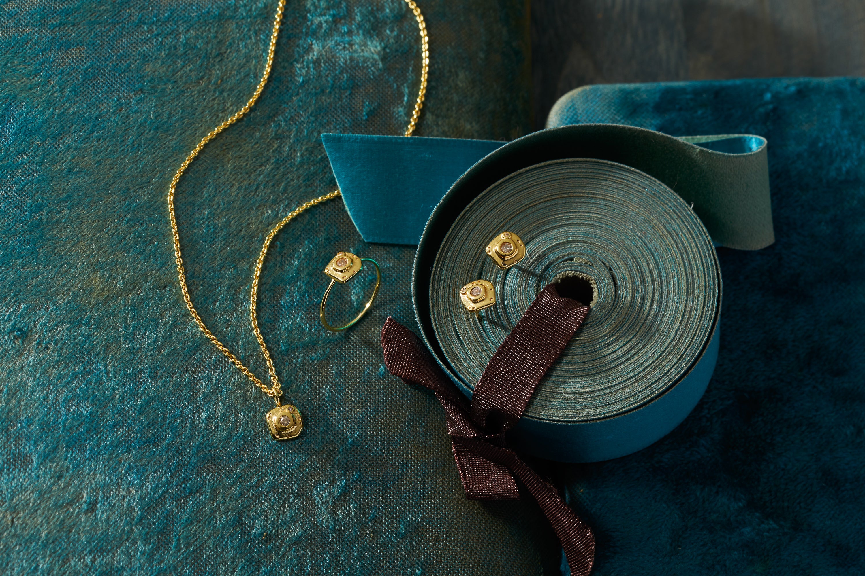 Dauphine Diamond Pendant